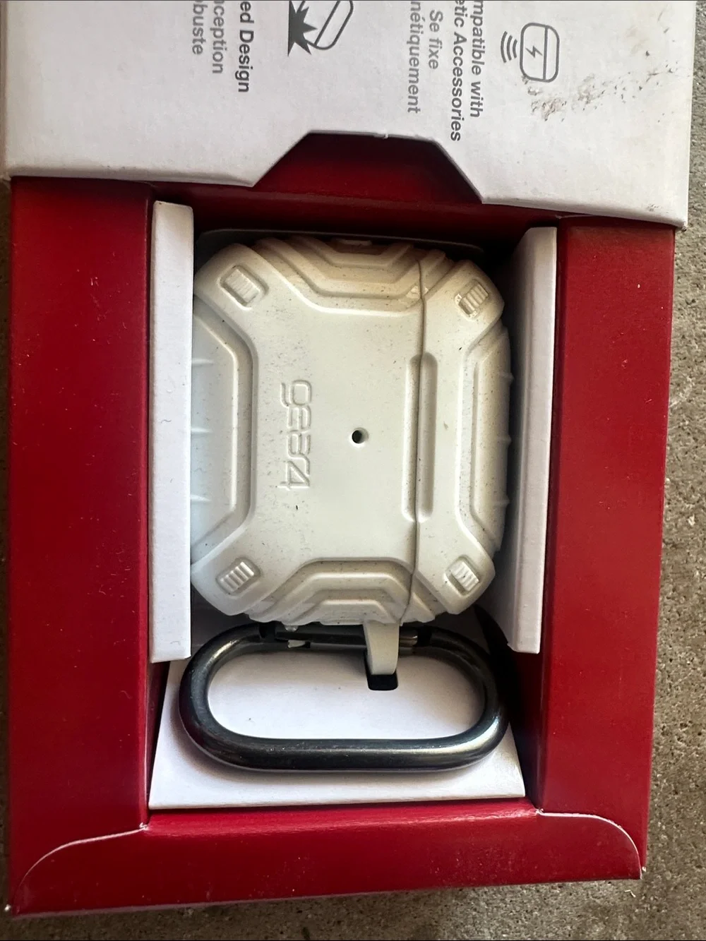 ZAGG Gear4 Apollo Snap White AirPods Case